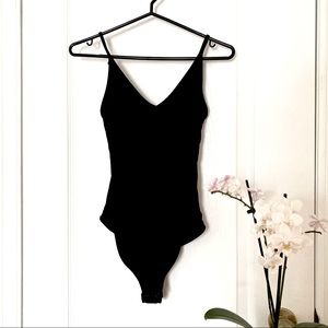 Aritizia Talula DALAL Black Bodysuit Tank Sz Small
